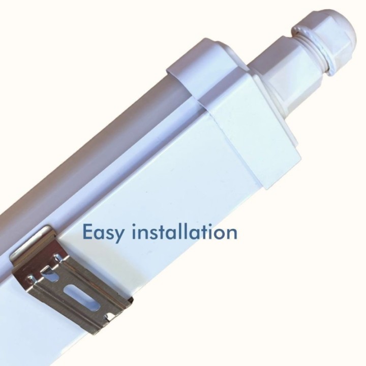 Réglette avec LED intégré facile à installer et à connecter modèle ECO