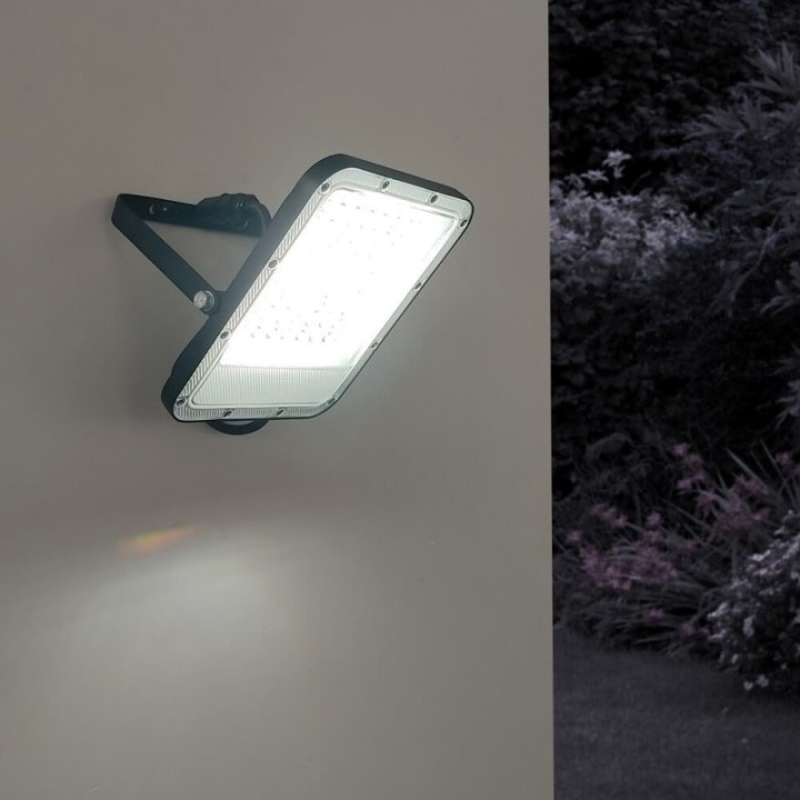 eclairage-led-ik10-couloir-facade-exterieur